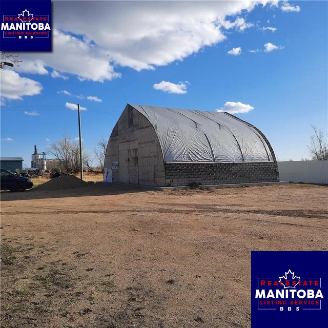 Property 337 3rd S Street img1