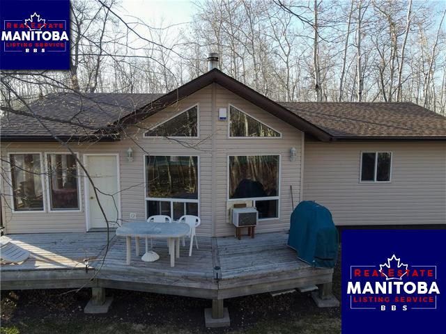 Property 20 Crossley Bay img1