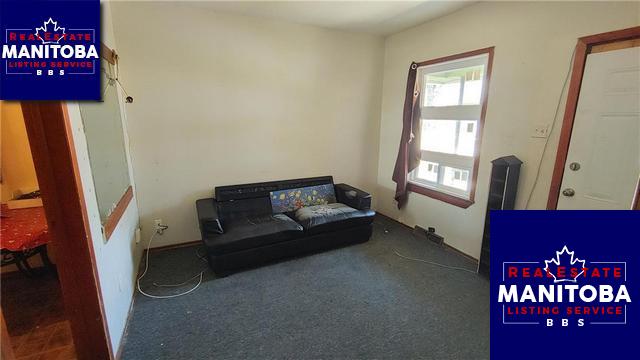 Property 688 Flora Avenue img1