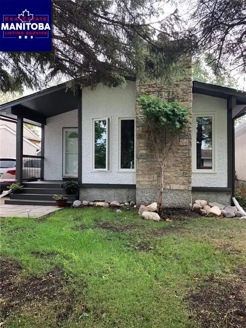 25 Southwell Road, Winnipeg