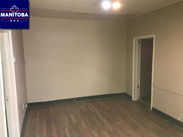 Property 450 Ross Avenue img1