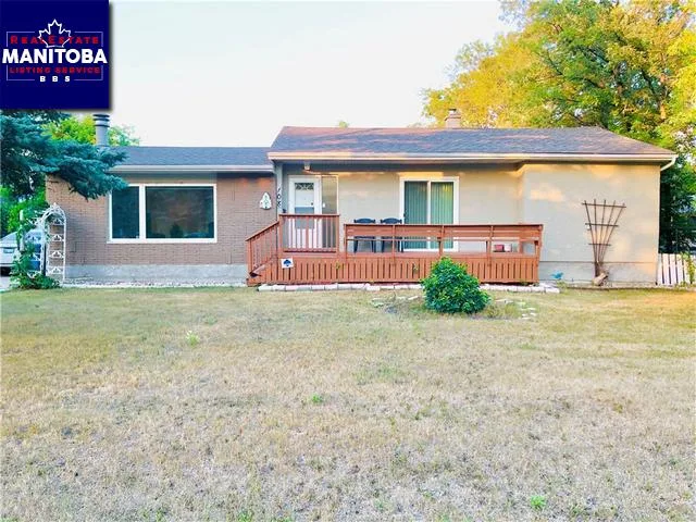 108 Minnetonka Street, Winnipeg