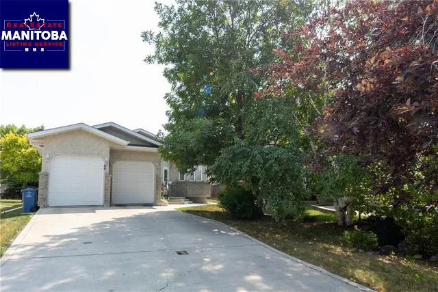 64 Meadowcrest Bay, Winnipeg