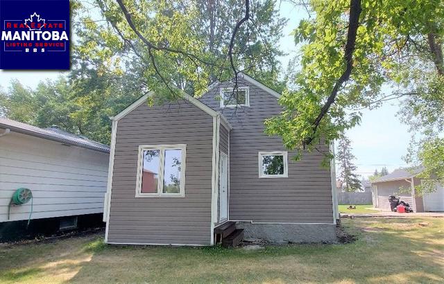 Property 226 Railroad Avenue E Main image