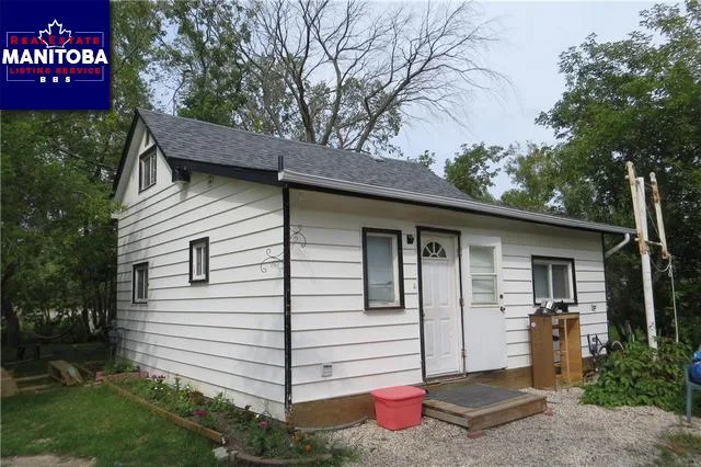 910 Main Street, Steinbach