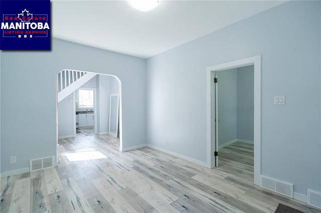 Property 864 Pritchard Avenue img1