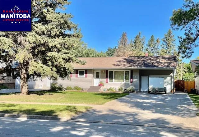 981 Mountain Avenue, Winkler