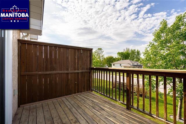 Property #11 141 Reimer Avenue W img1