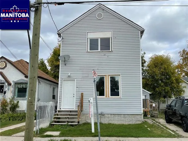 355 Magnus Avenue, Winnipeg