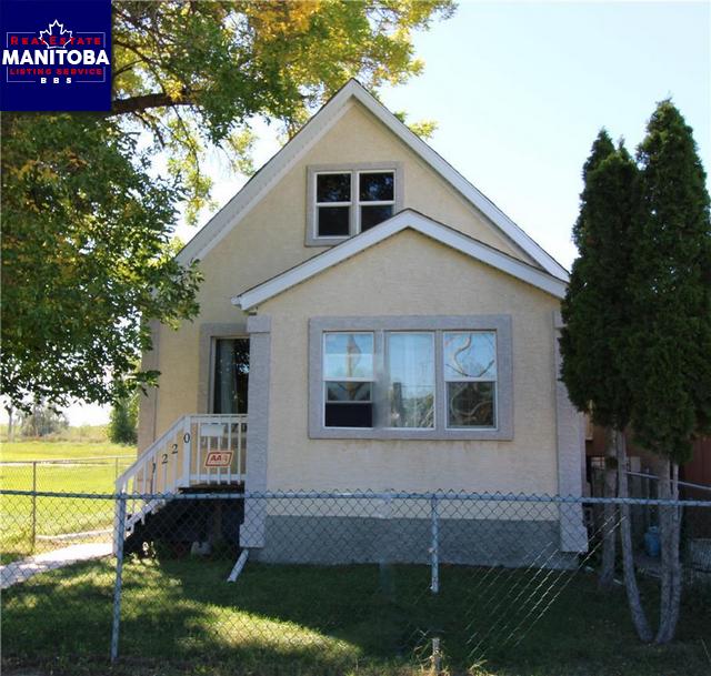 Property 1220 Selkirk Avenue Main image