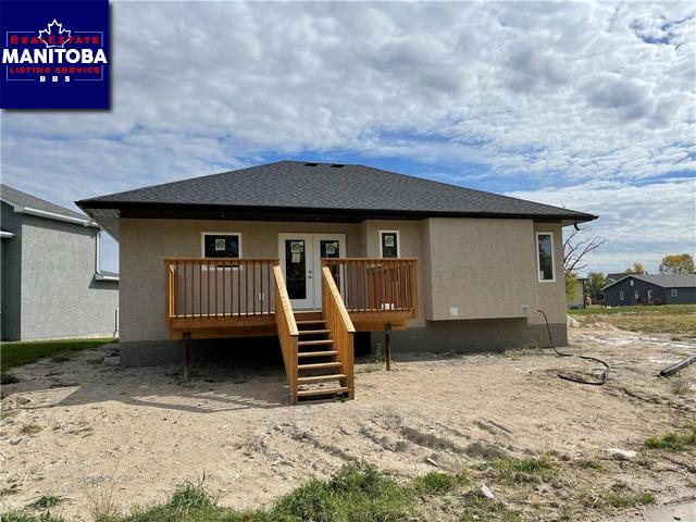 Property 34 Acorn Bay img1