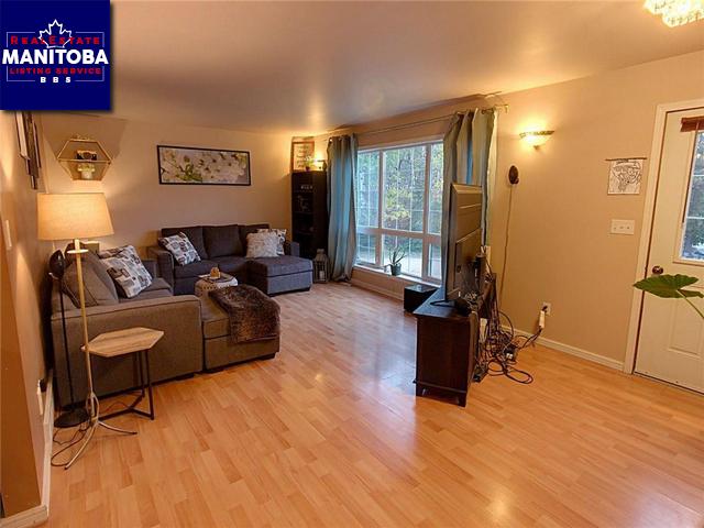 Property 124 William Henry Drive img1