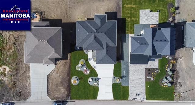 Property 28 Wills Way img1