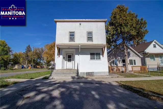 729 Stella Avenue, Winnipeg