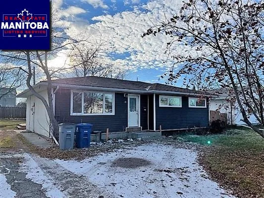 15 Basswood Avenue, Thompson