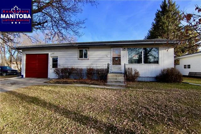 44 8th Street, Hamiota