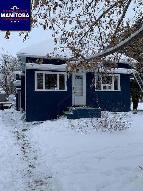 165 3rd Avenue W, Souris