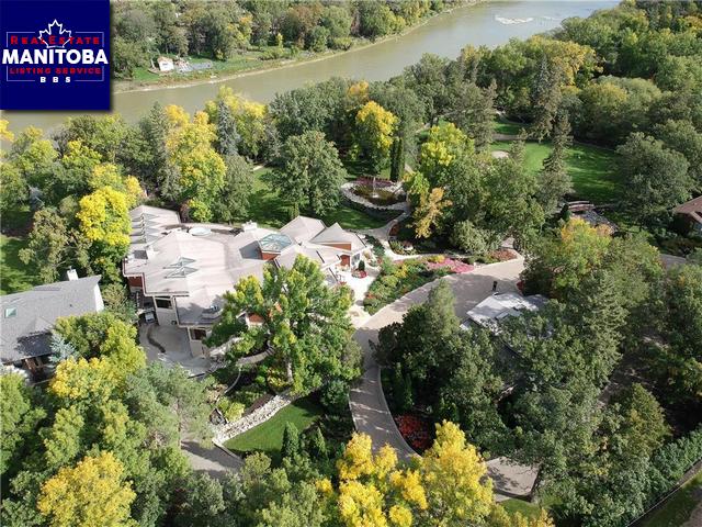 Property 55 Bishops Lane img1