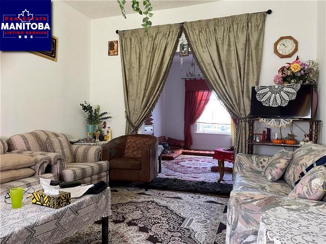 Property 492 Langside Street img1