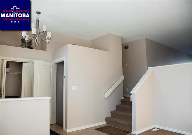 Property 271 Bridgeland Drive N img1