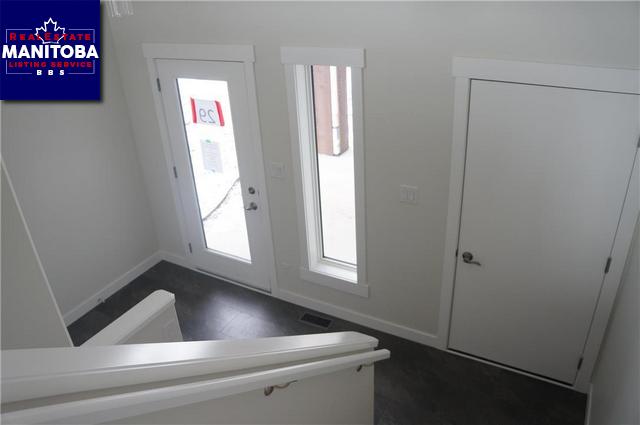 Property 79 Aberdeen Drive img1