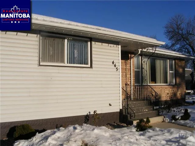 445 Manitoba Avenue, Selkirk