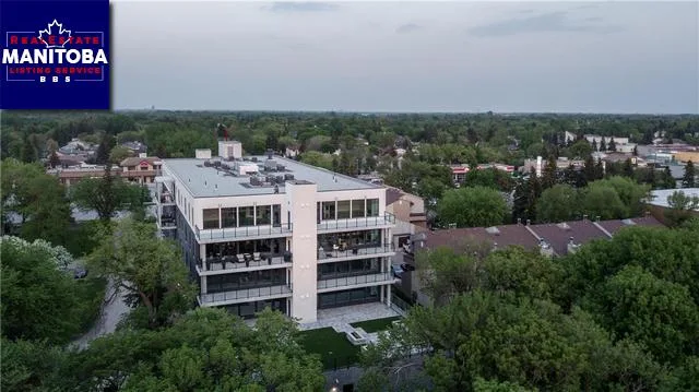 302 1914 Henderson Highway, Winnipeg