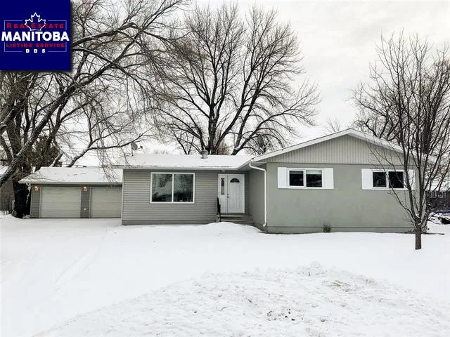 128 Elm Street Se, Altona