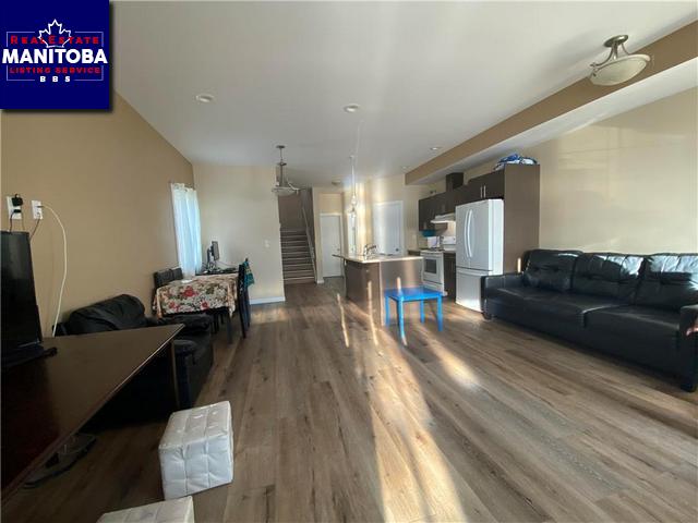 Property 841 Alexander Avenue img1