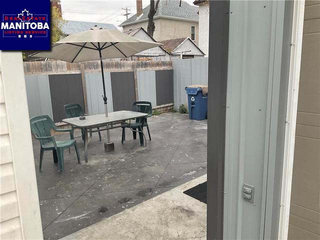 Property 281 Magnus Avenue img1