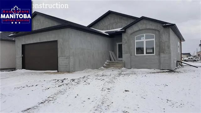 120 Clubhouse Drive, Lorette