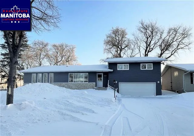 138 5th Avenue Nw, Altona