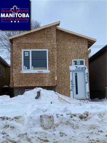 1351 Selkirk Avenue, Winnipeg