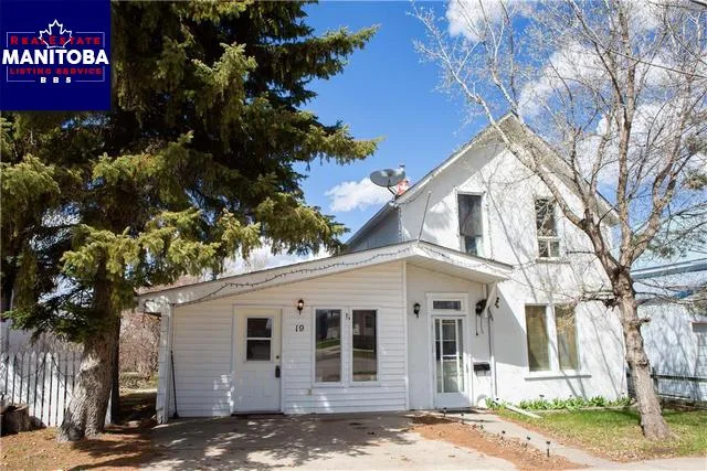 19 5th Avenue W, Souris