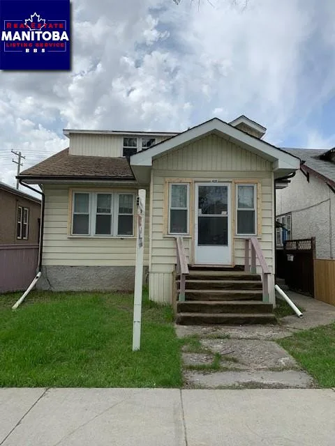 418 College Avenue, Winnipeg