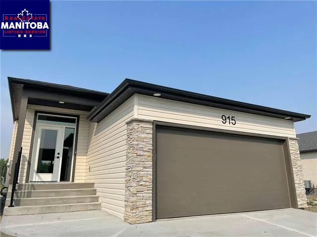 925 Vaughan Avenue, Selkirk