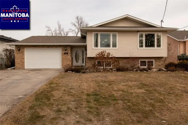 451 Caledonia Street W, Portage La Prairie