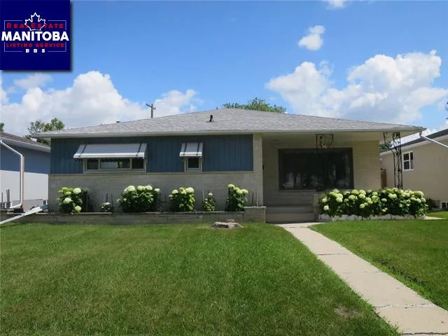 521 Nathaniel Street, Winnipeg
