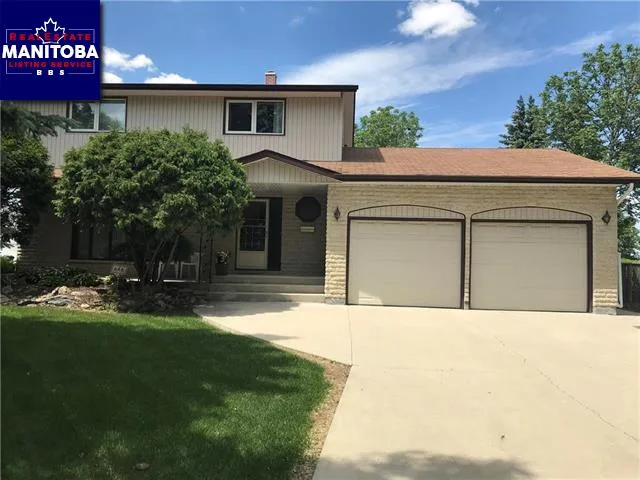 35 Green Valley Bay, Winnipeg
