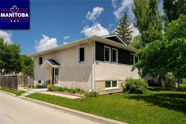 67 Maralbo Avenue E, Winnipeg