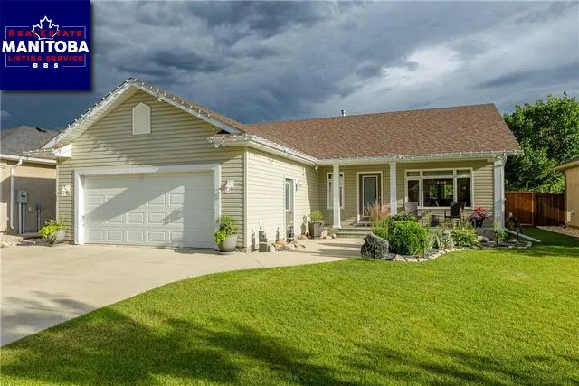 22 Avondale Crescent, Steinbach