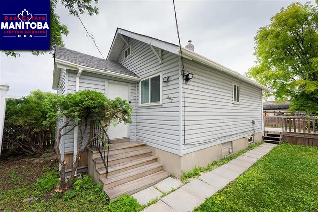 Property 887 Magnus Avenue img1