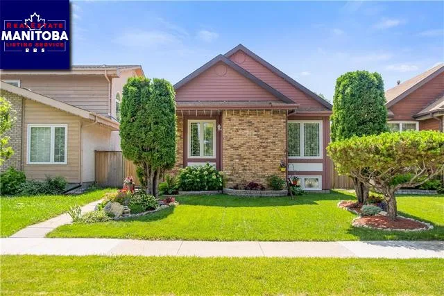 528 Springfield Road, Winnipeg