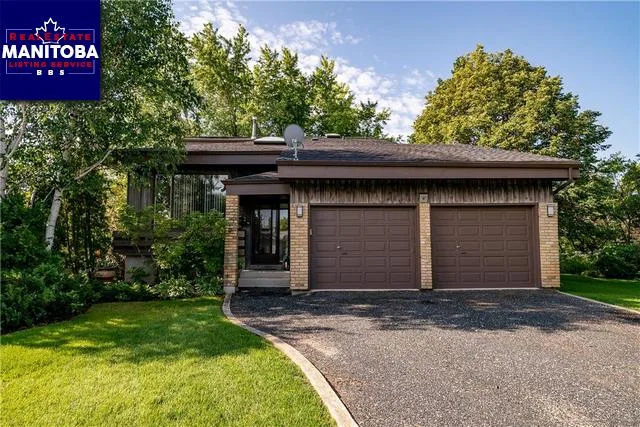 82 Larch Bay, Oakbank