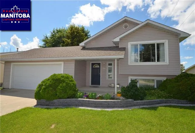 306 Maplewood Street, Steinbach