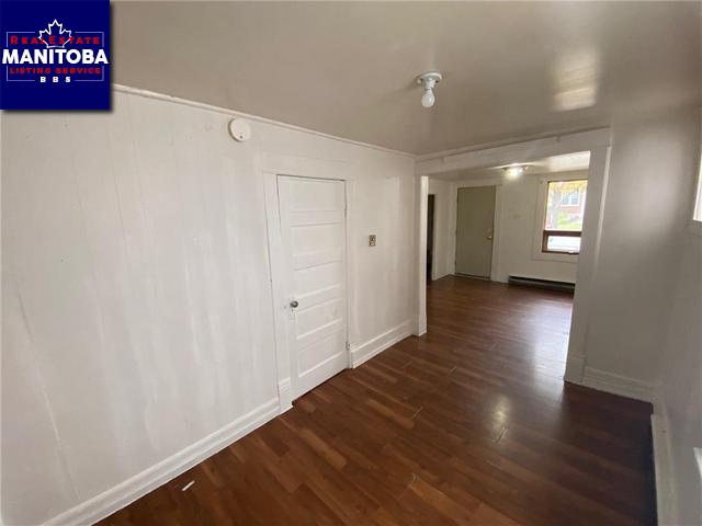 Property 819 Redwood Avenue img1