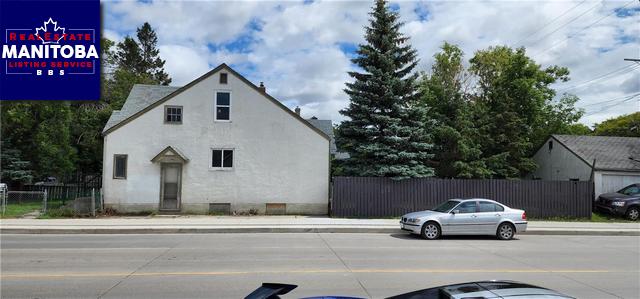 Property 586 Redwood Avenue img1