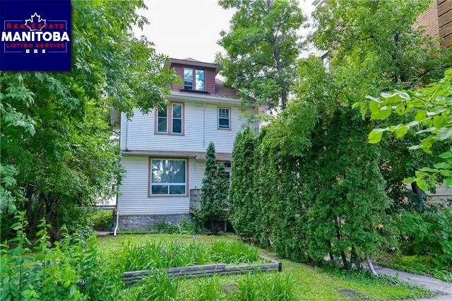 824 Preston Avenue, Winnipeg