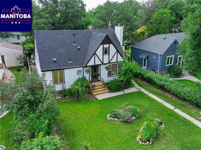18 Elm Park Road, Winnipeg