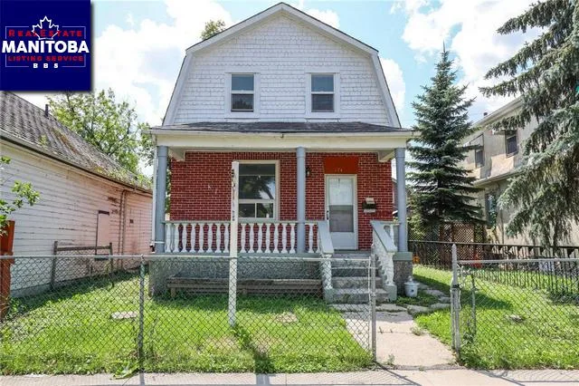 574 Burrows Avenue, Winnipeg